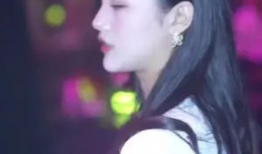 酒吧蹦迪超嗨短视频,蹦迪短视频点燃青春活力